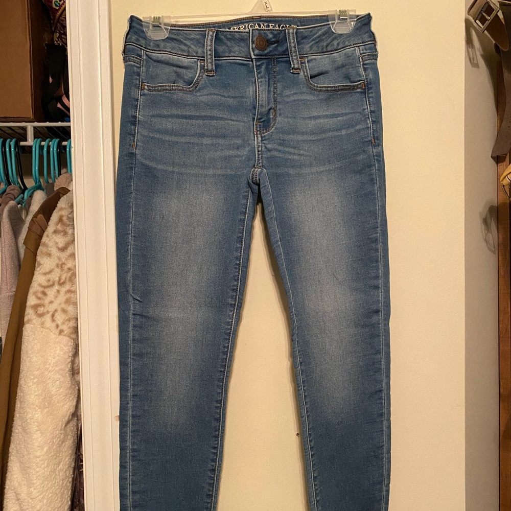 American Eagle Light Washed Skinny Jean